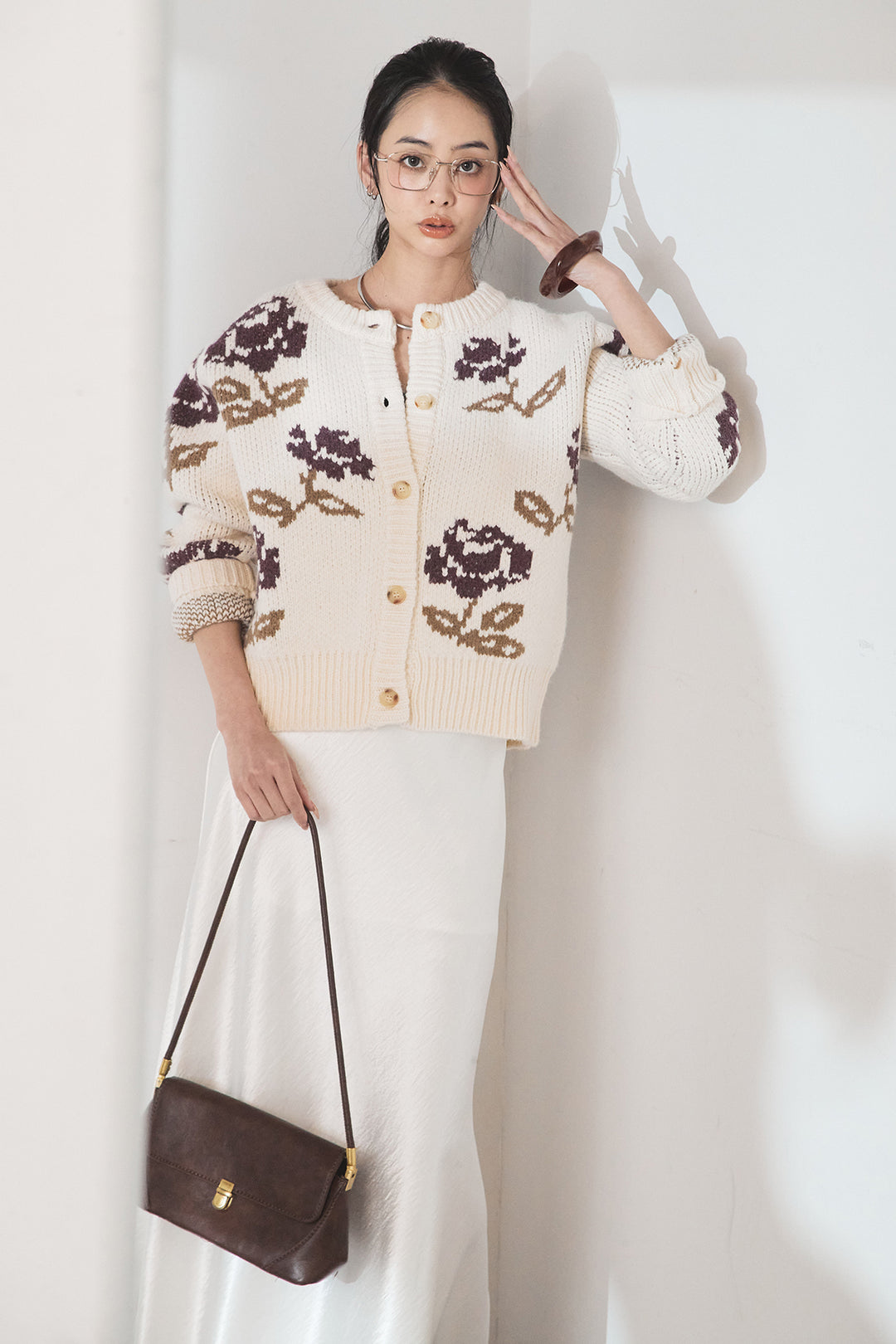 [SET]花柄ジャガードニットカーディガン+裾レースデザインサテンスカート(2set)