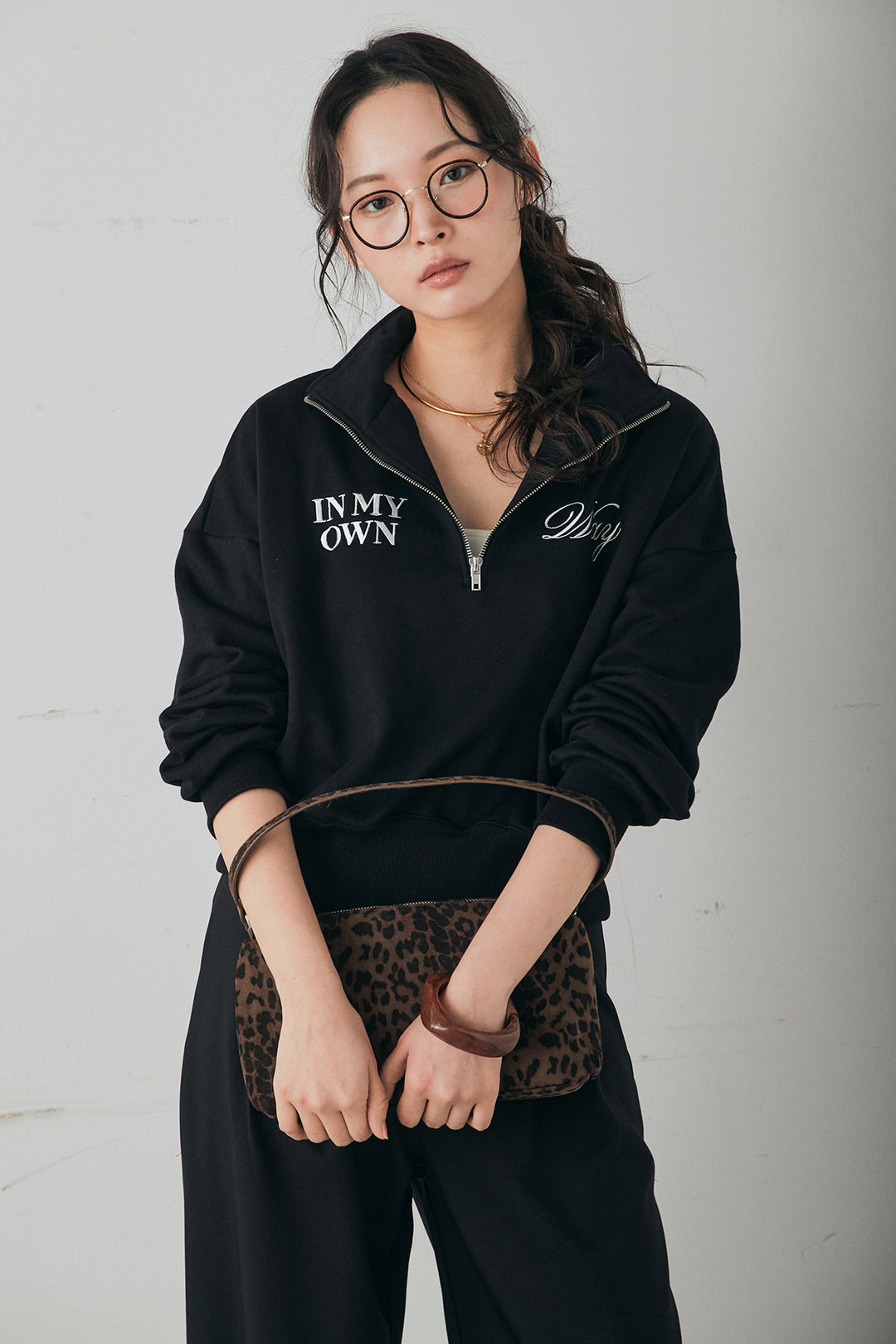 [SET]裏毛ロゴ刺繍ハーフZIPスウェット+斜めボタンタック入りスラックス(2set)