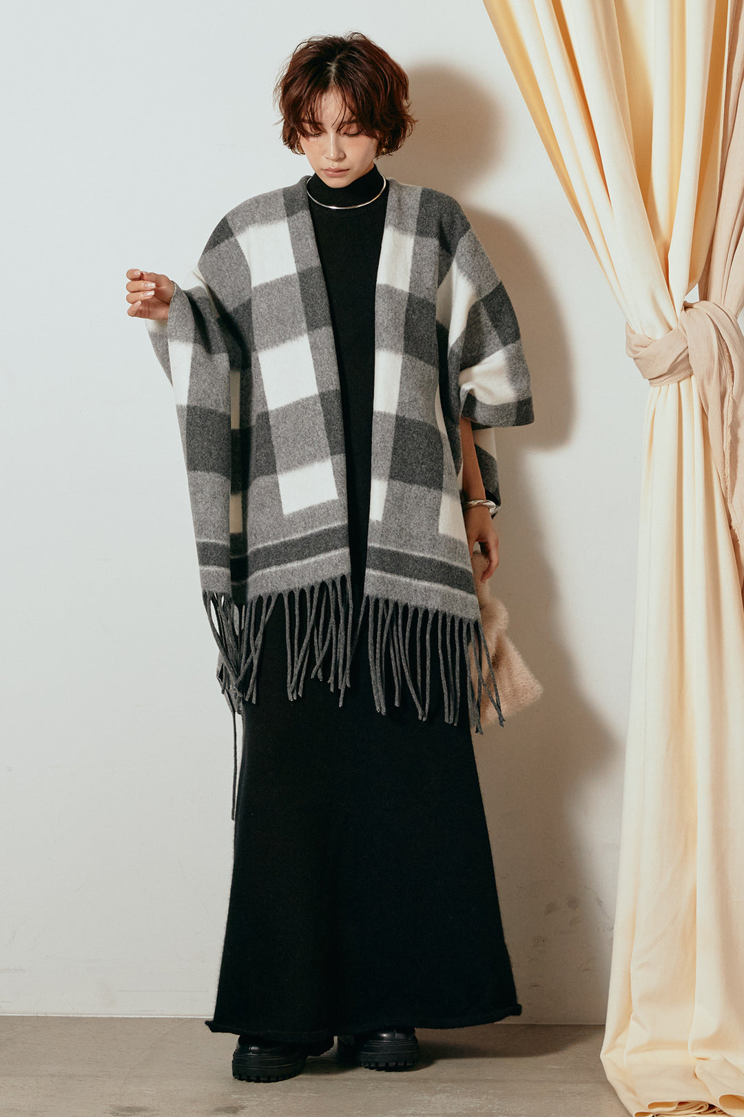 [SET]裾フリンジ柄ポンチョアウター+ノースリーブニットロングワンピース(2set)