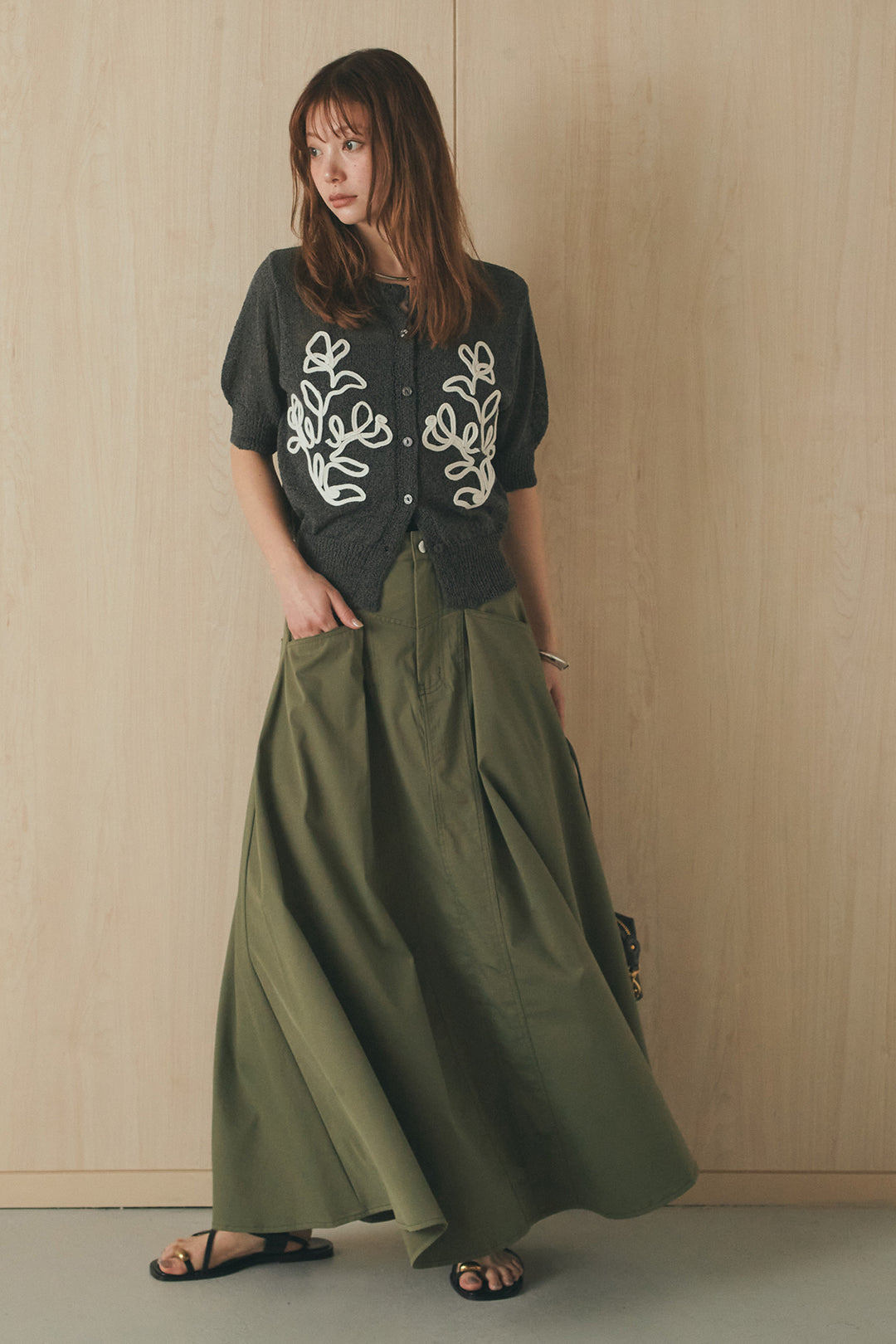 [SET]フロントテープデザイン半袖カーディガン+ミリタリーツイルタックフレアスカート(2set)