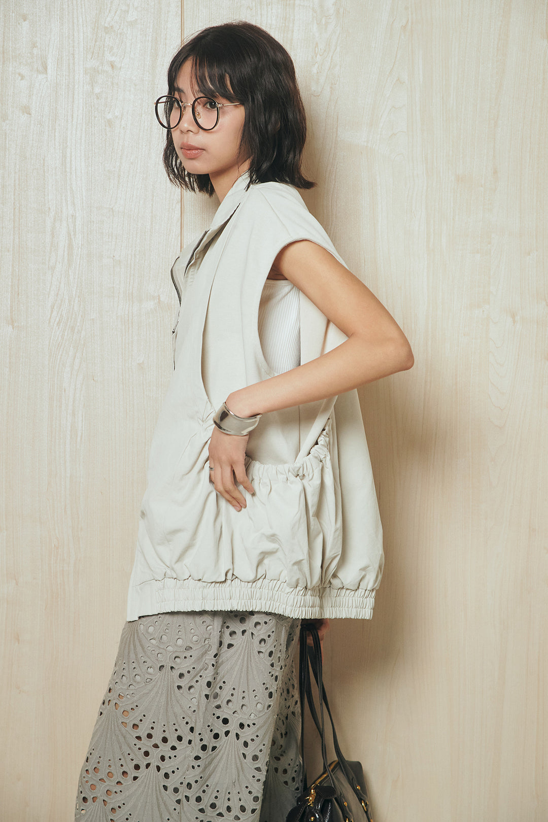 [SET]ショルダー切替スタンドネックジップベスト+レース刺繍リラックスパンツ(2set)