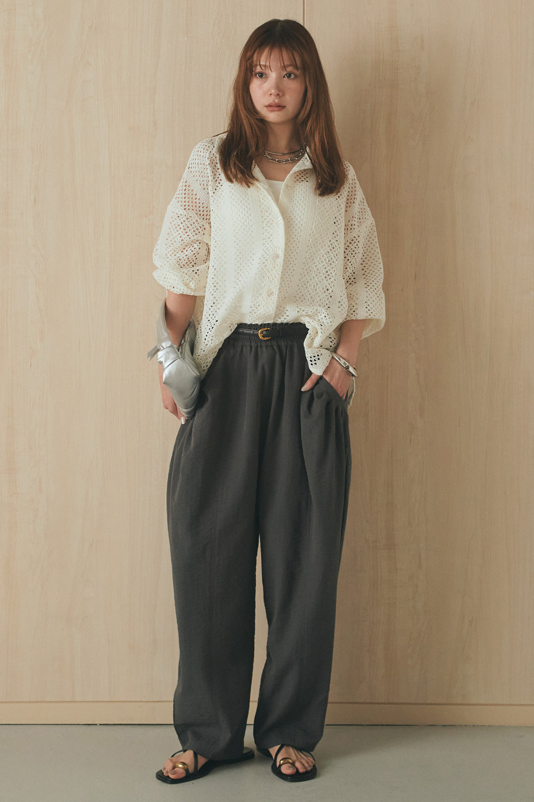 [SET]長袖襟付きレースシャツ+ポケットタックフォルムパンツ(2set)