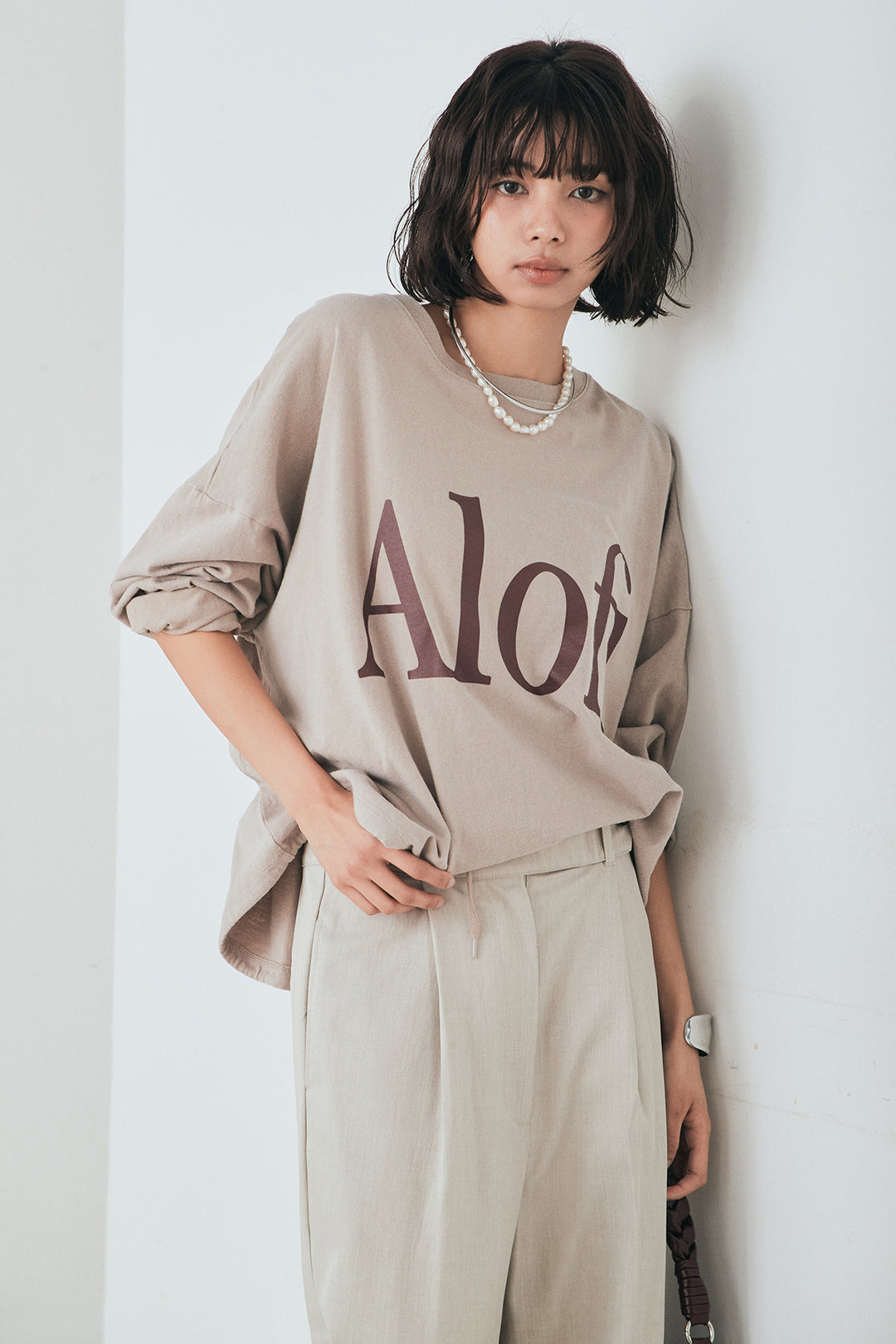 [SET]裾センタードロストロゴプリントワイドTシャツ+センタープレスセミワイドパンツ(2set)