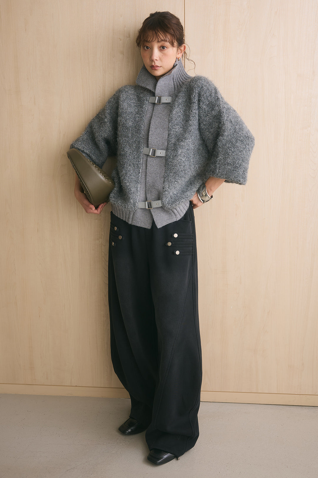 [SET]ブークレーハイネックニットジャケット+ナポレオンディテールカーブパンツ(2set)