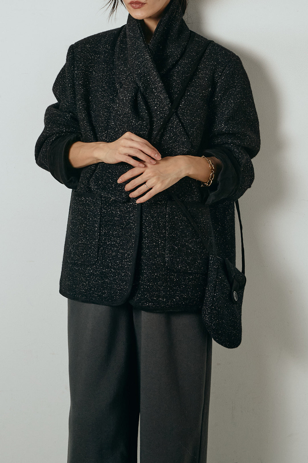 [SET]ノーカラーマフラーバッグ付きアウター+裏起毛スウェットワイドパンツ(2set)