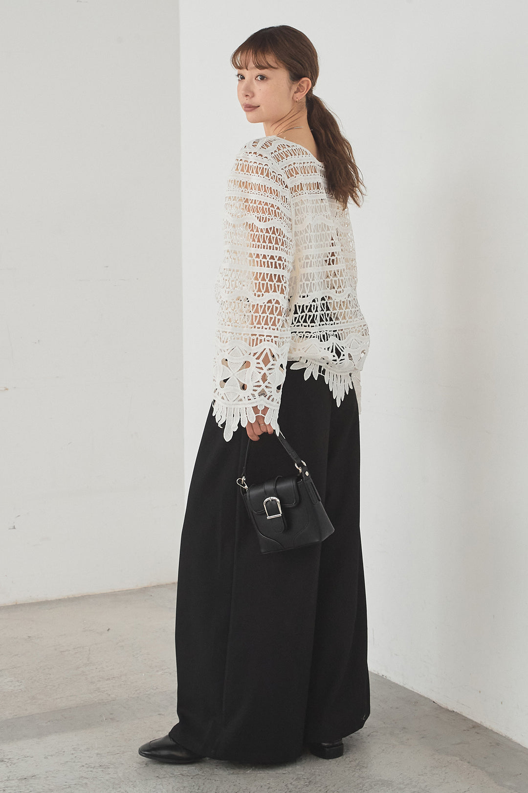 [SET]裾デザインメッシュプルオーバー+ベルト付きツータックワイドパンツ(2set)