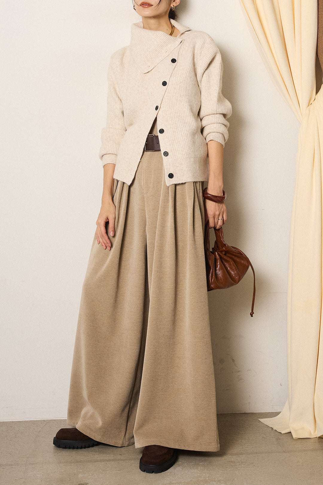 [SET]ボタンデザインネックニットプルオーバー+ベルトループコーデュロイワイドパンツ(2set)