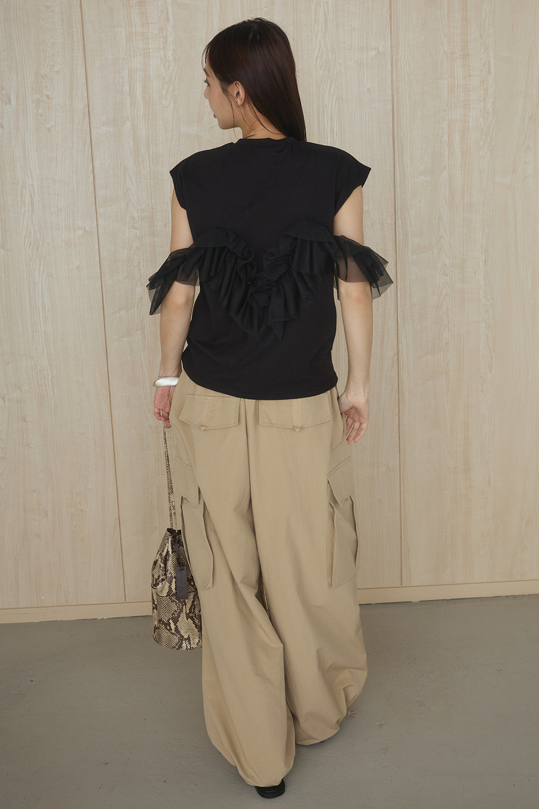 [SET]チュールフリルフレンチTシャツ+ルーズカーゴワイドパンツ(2set)