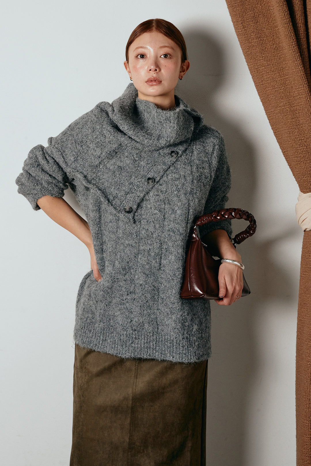 [SET]ケープデザインケーブルニットトップス+スウェードライク裾フリンジスカート(2set)