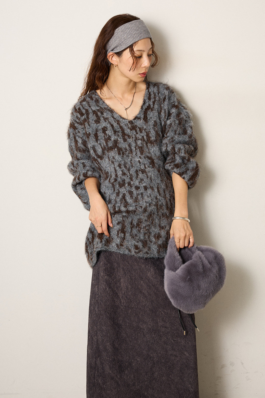 [SET]フラッフィーレオパードシャギーニット+ロープベルト付きスウェード調スカート(2set)