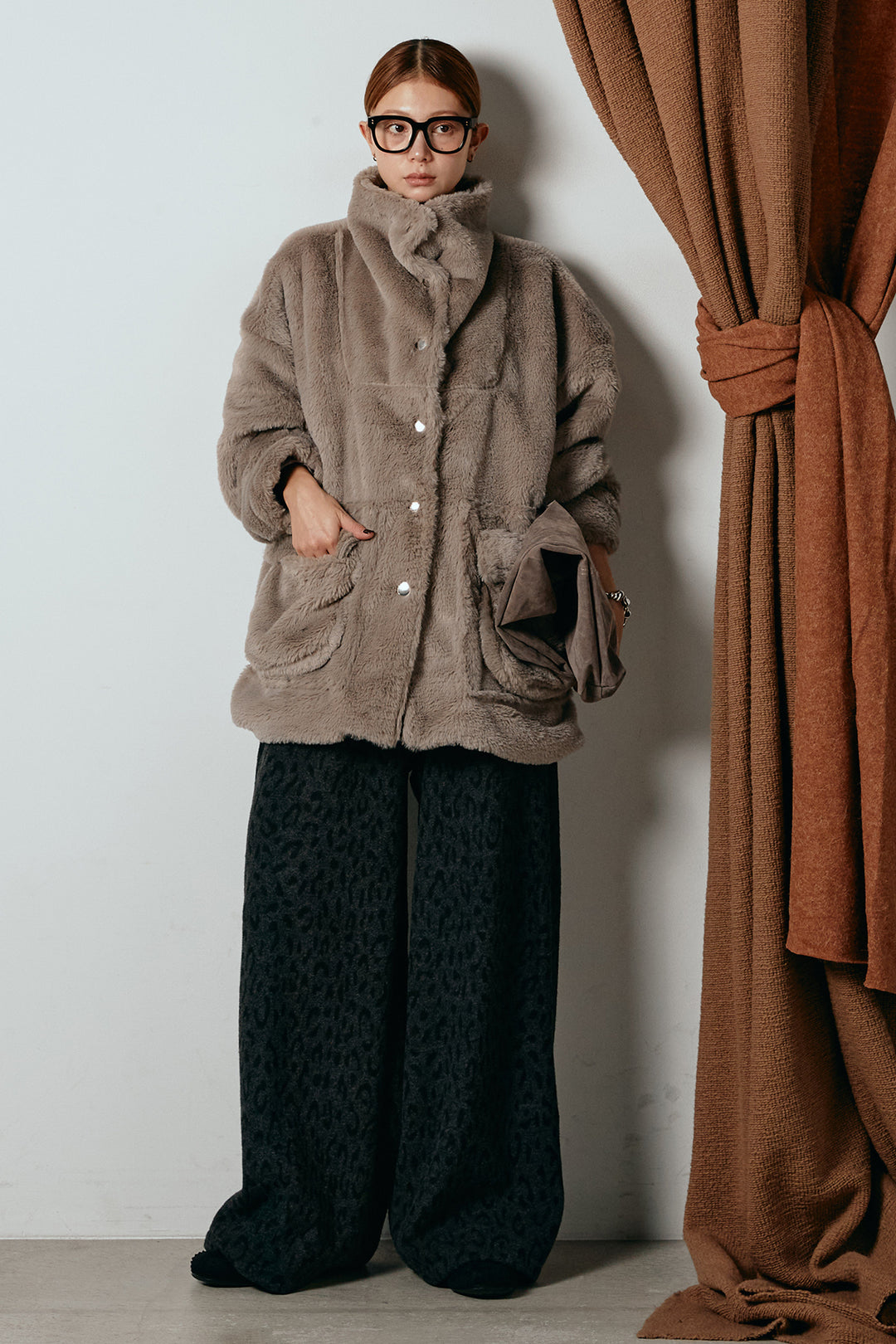 [SET]スタンドネックファーコート+レオパードジャガードニットパンツ(2set)