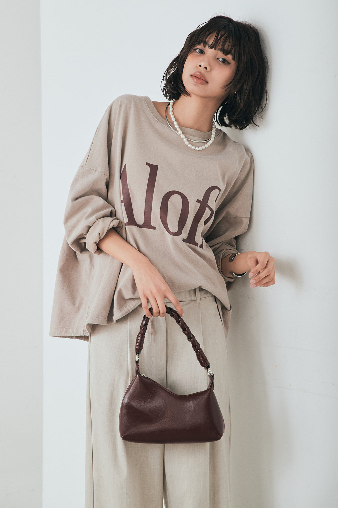 [SET]裾センタードロストロゴプリントワイドTシャツ+センタープレスセミワイドパンツ(2set)