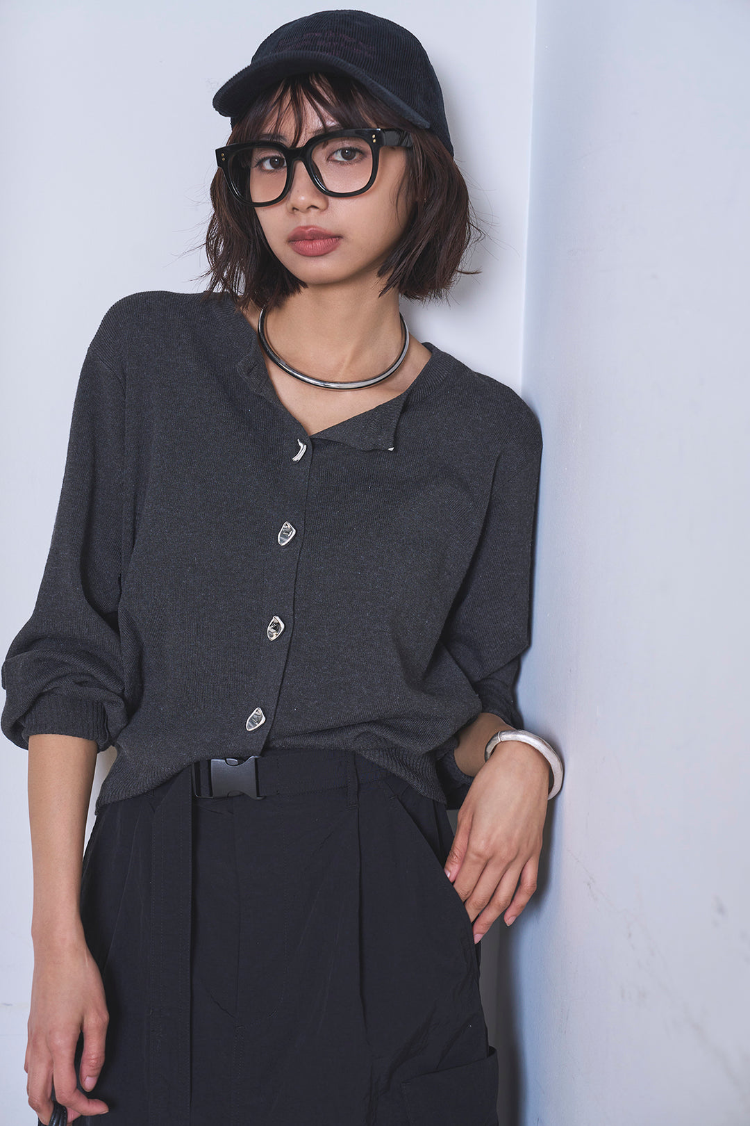 [SET]リサイクルポリニュアンス釦カーデ+撥水加工ナイロンスカート(2set)