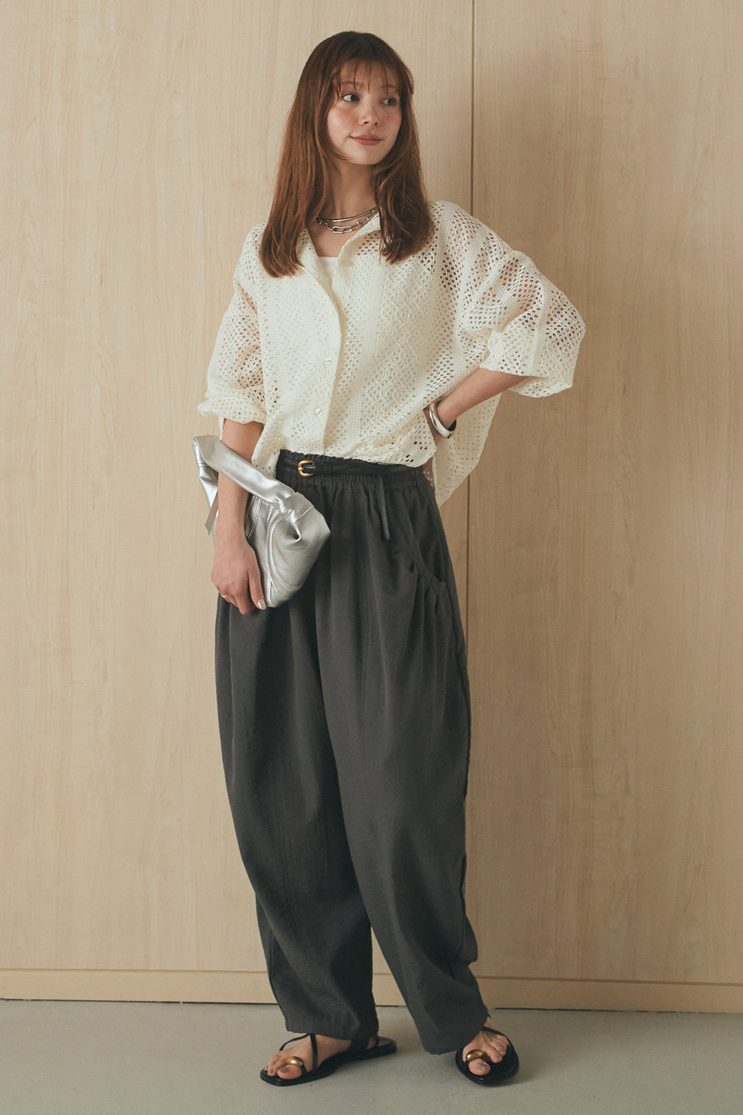 [SET]長袖襟付きレースシャツ+ポケットタックフォルムパンツ(2set)