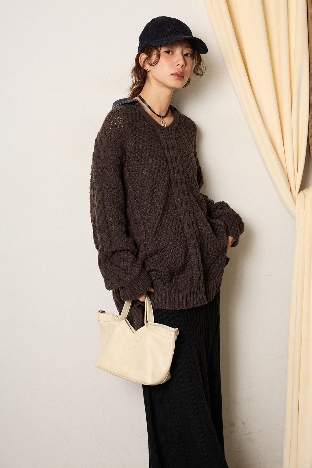 [SET]デニムカラーケーブルオーバーニット+編み地切り替えフレアニットスカート(2set)