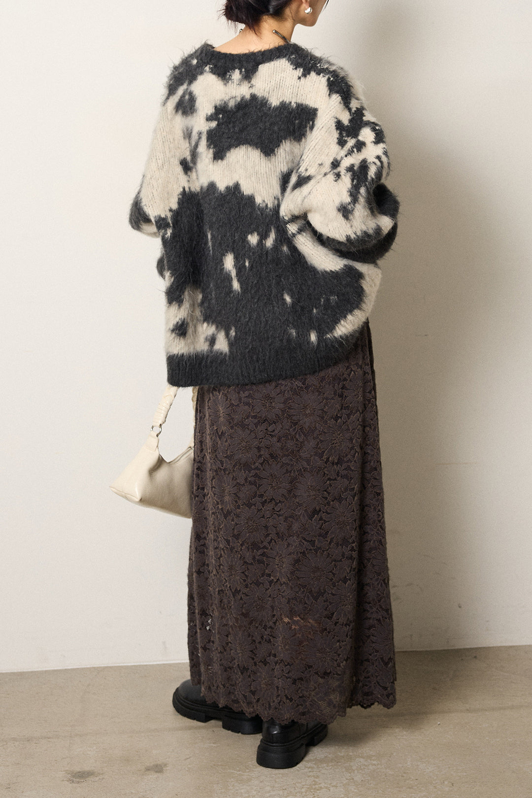 [SET]モヘアタッチマーブルニット+花柄刺繍ベロアフレアスカート(2set)