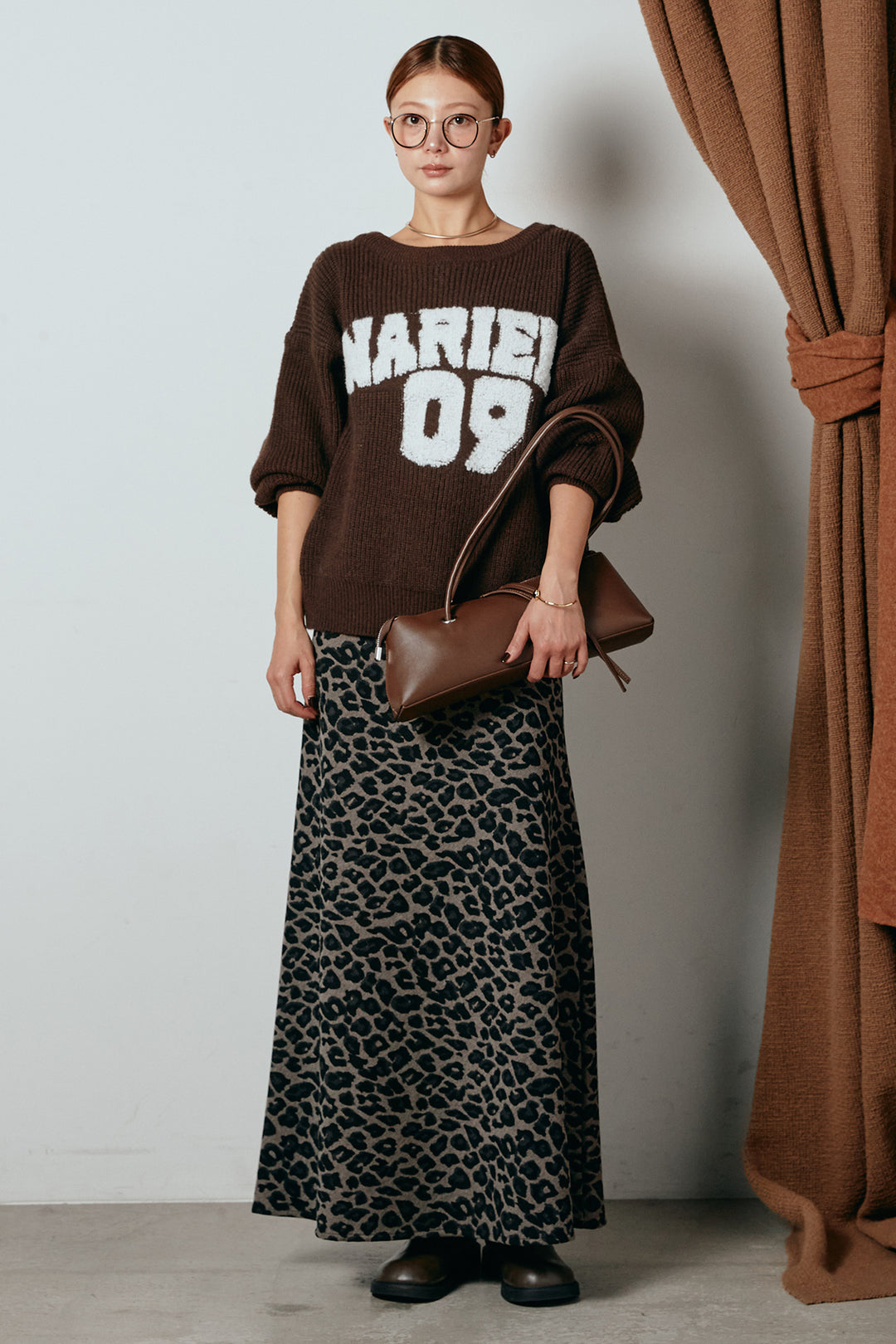 [SET]ロゴジャガードニットトップス+レオパードロングスカート(2set)