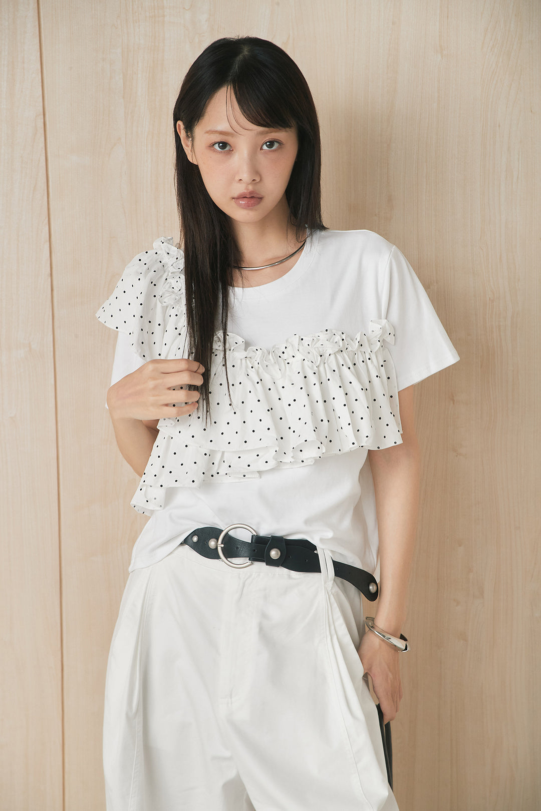[SET]ドットアシメフリルデザインTシャツ+サークルバックルベルト付きタックワイドパンツ(2set)