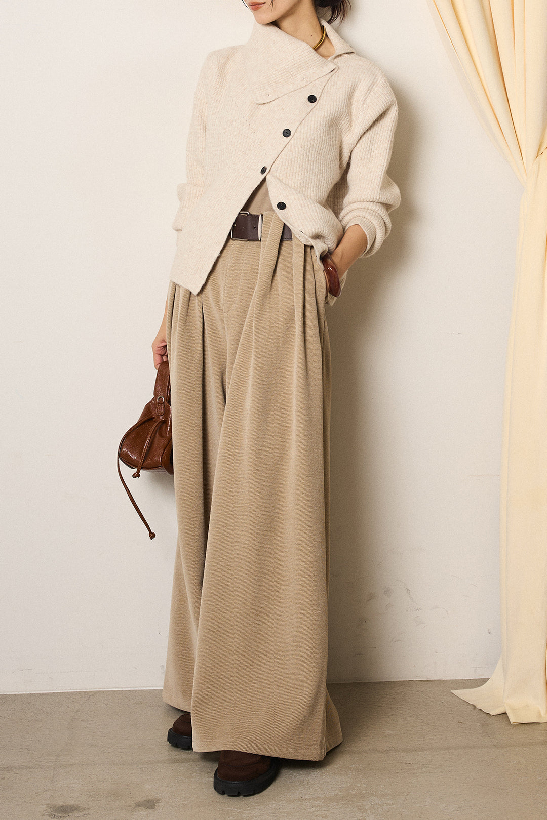 [SET]ボタンデザインネックニットプルオーバー+ベルトループコーデュロイワイドパンツ(2set)