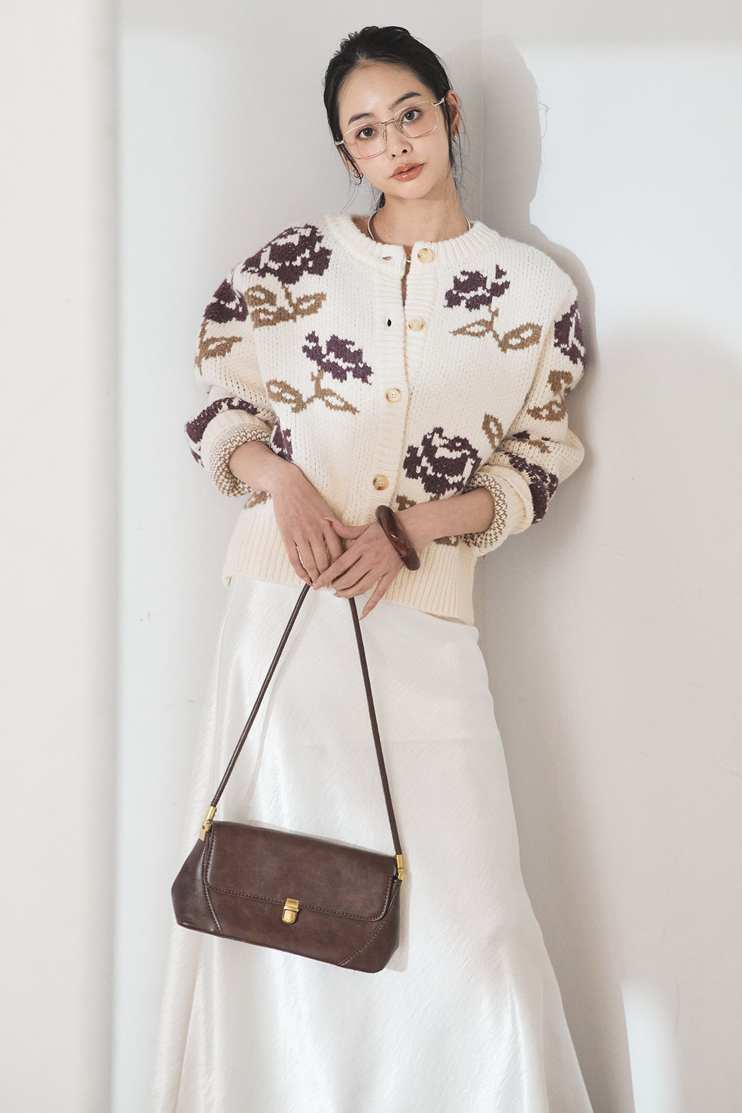 [SET]花柄ジャガードニットカーディガン+裾レースデザインサテンスカート(2set)