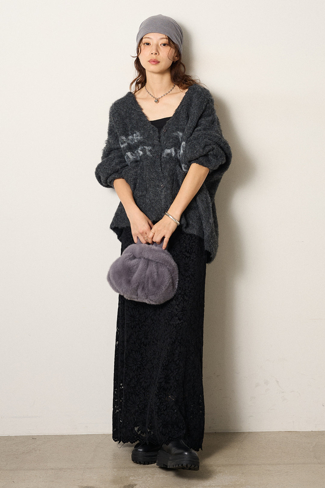 [SET]ウール混透かしロゴニットカーディガン+花柄刺繍ベロアフレアスカート(2set)