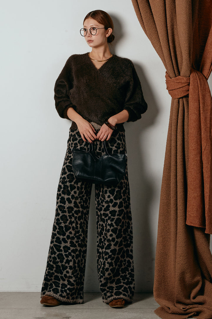[SET]シャギーカシュクールニットトップス+リラックスレオパード柄ニットパンツ(2set)