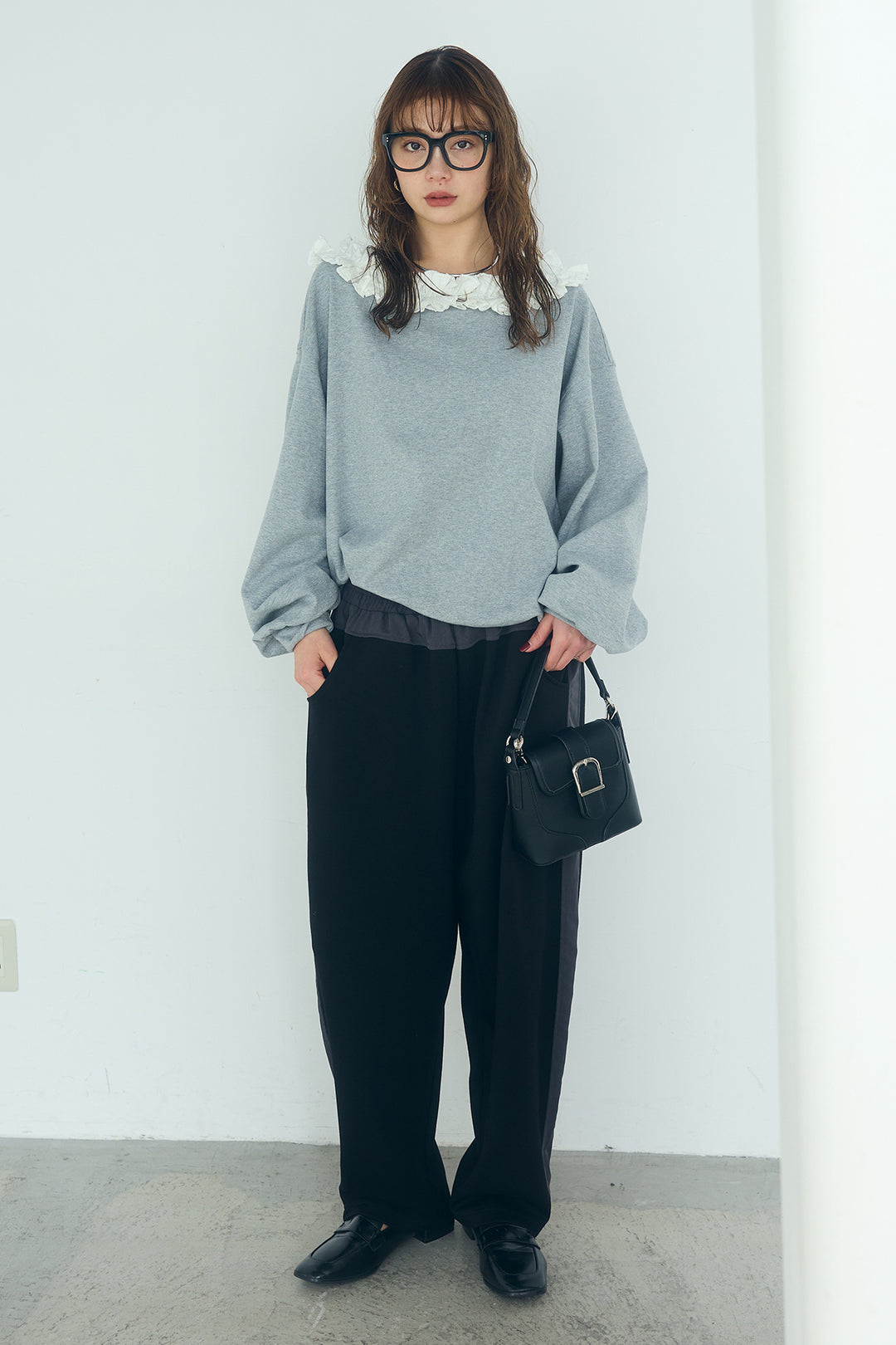 [SET]ネックギャザーフリルスウェット+異素材切り替えスウェットパンツ(2set)