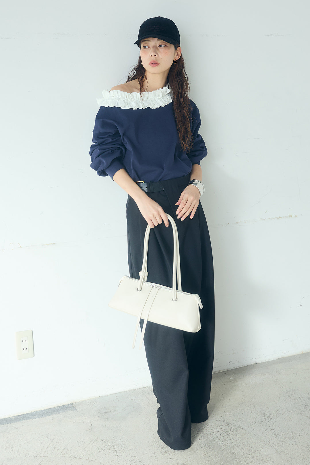 [SET]ネックギャザーフリルスウェット+サイドベルトタック入りスラックス(2set)