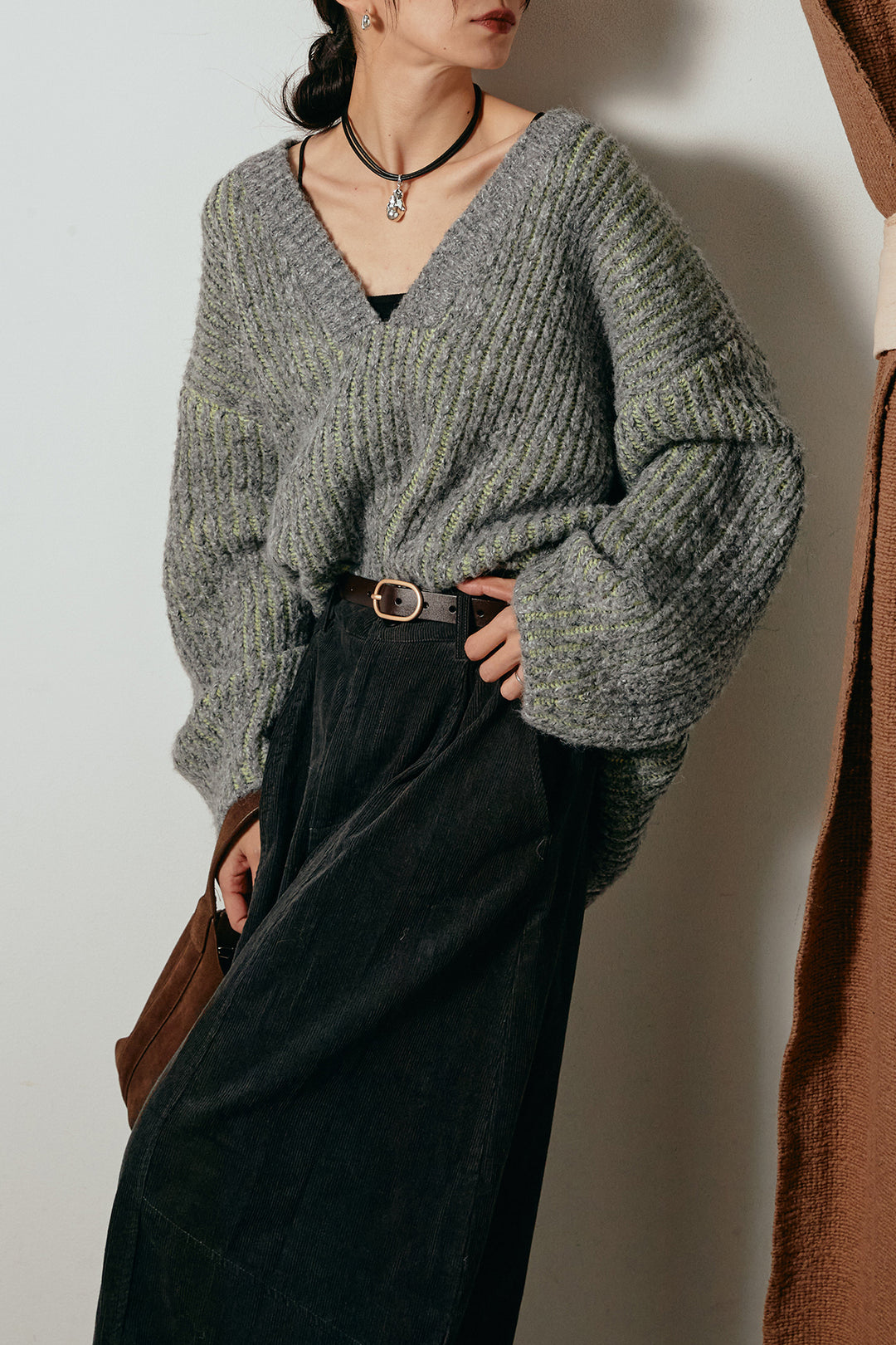 [SET]アルパカタッチ深Vニットトップス+タック入りコーデュロイワイドパンツ(2set)