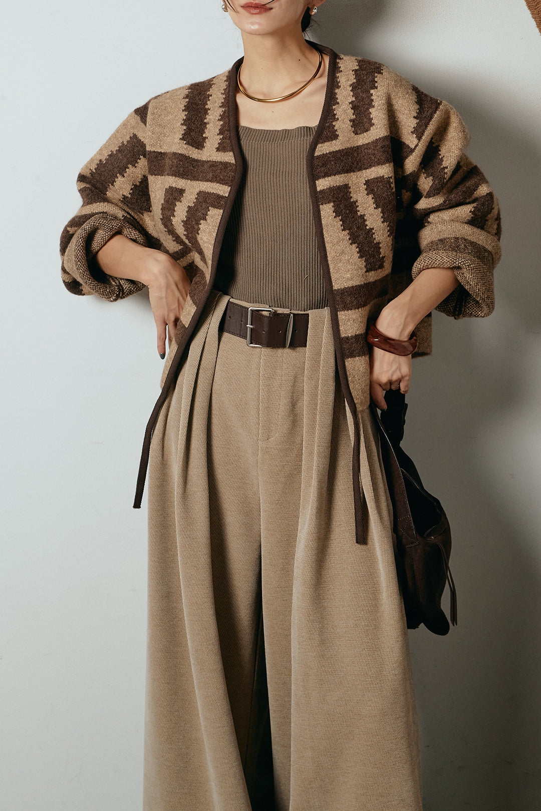 [SET]ノーカラー幾何学模様アウター+ベルトループコーデュロイワイドパンツ(2set)