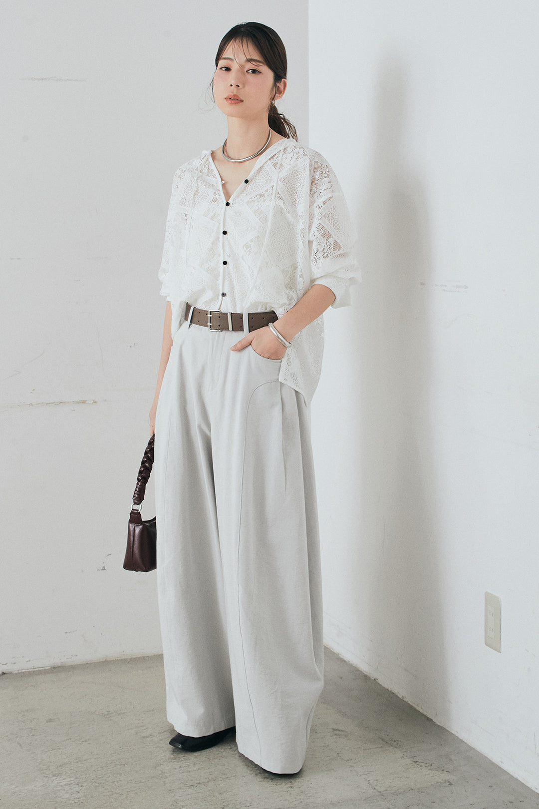 [SET]ブロックレースフード付きブラウス+ベルト付きサイドタックワイドパンツ(2set)