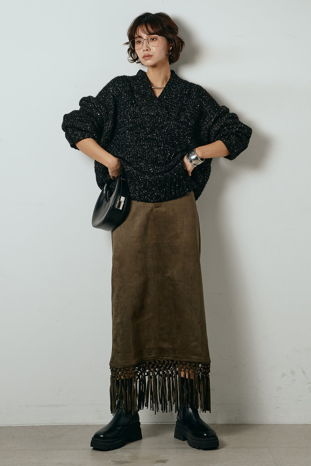 [SET]Vネックラメニットトップス+スウェードライク裾フリンジスカート(2set)
