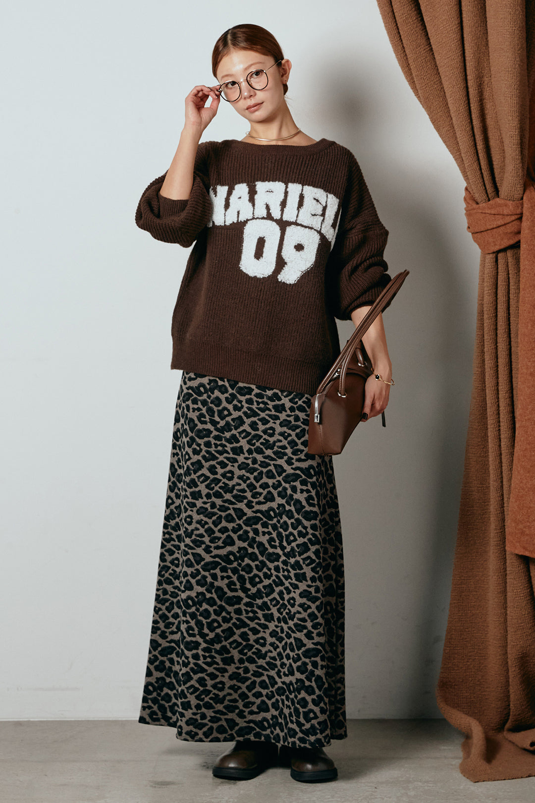 [SET]ロゴジャガードニットトップス+レオパードロングスカート(2set)