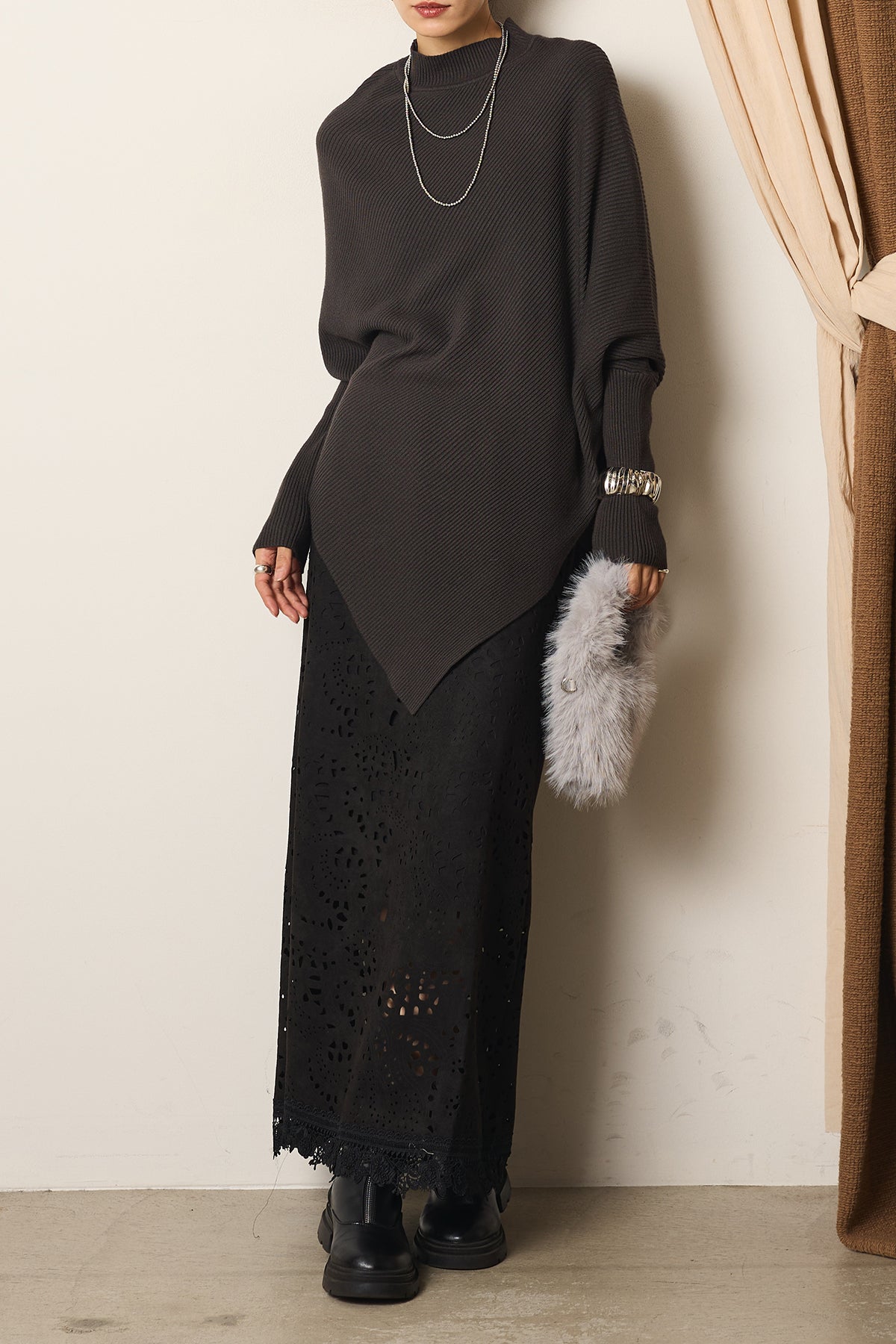 ランダムチェックアンサンブルトップス　Fサイズ SET]裾アシメデザインニットトップス+ランダム柄ワイドスカート