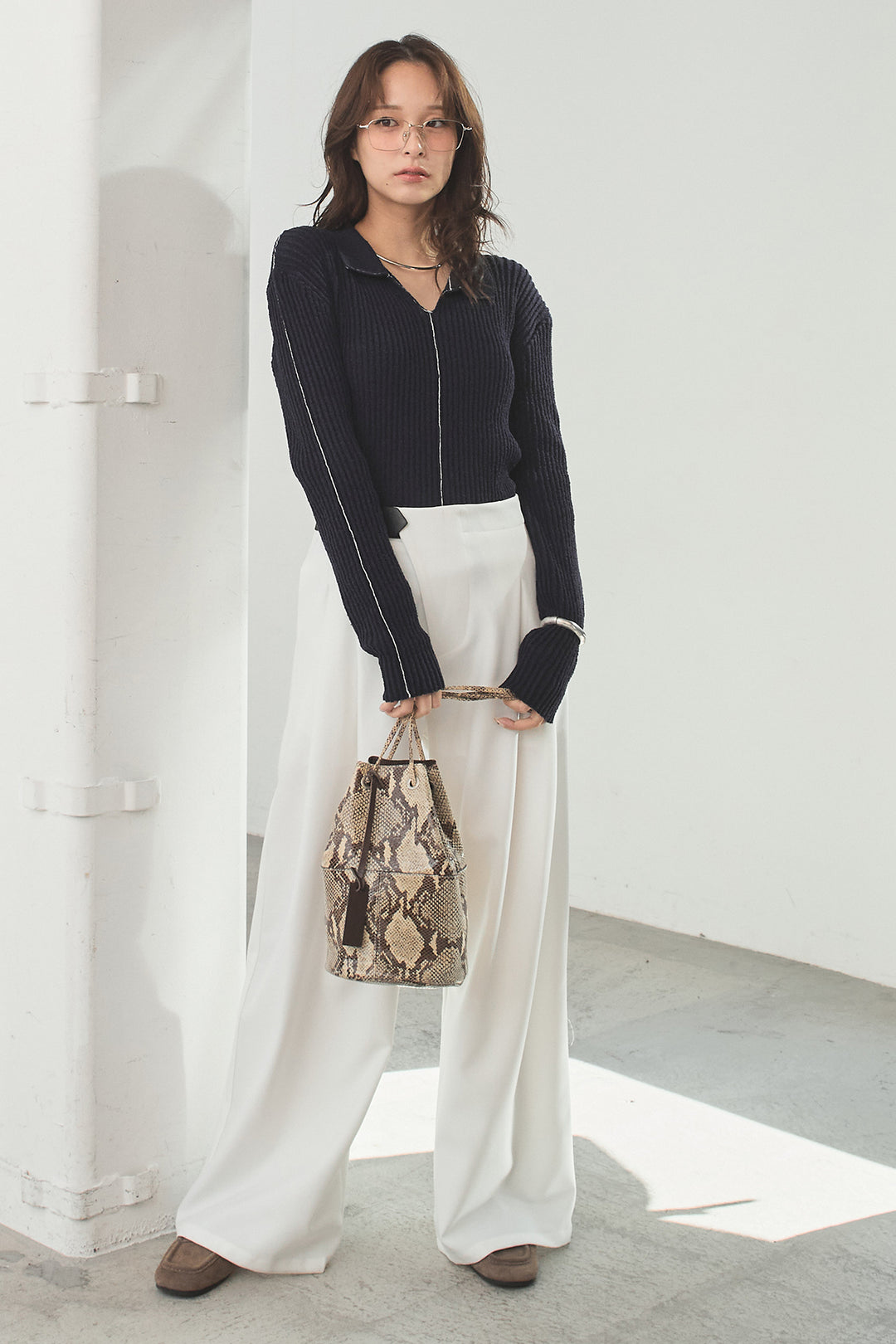 [SET]衿付きニットプルオーバー+サイドベルトタック入りスラックス(2set)