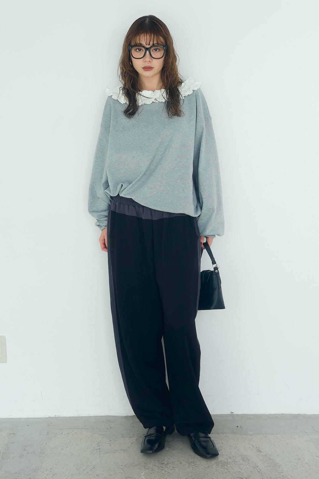 [SET]ネックギャザーフリルスウェット+異素材切り替えスウェットパンツ(2set)