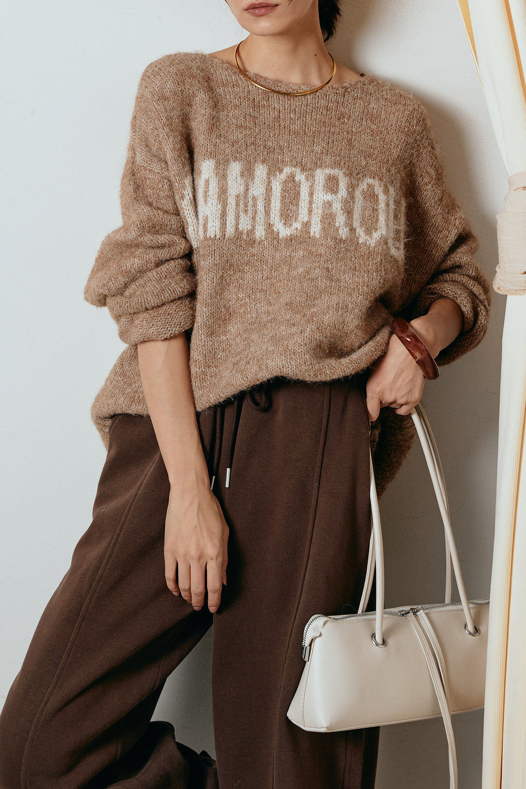 [SET]フロントロゴデザインニットトップス+スウェットワイドカーブパンツ(2set)