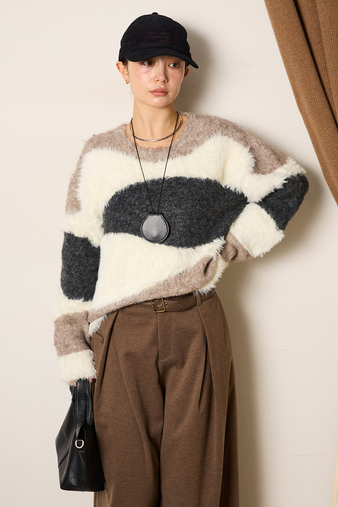 [SET]シャギーウェーブ柄クルーネックニットトップス+細ベルト付き起毛タックワイドパンツ(2set)