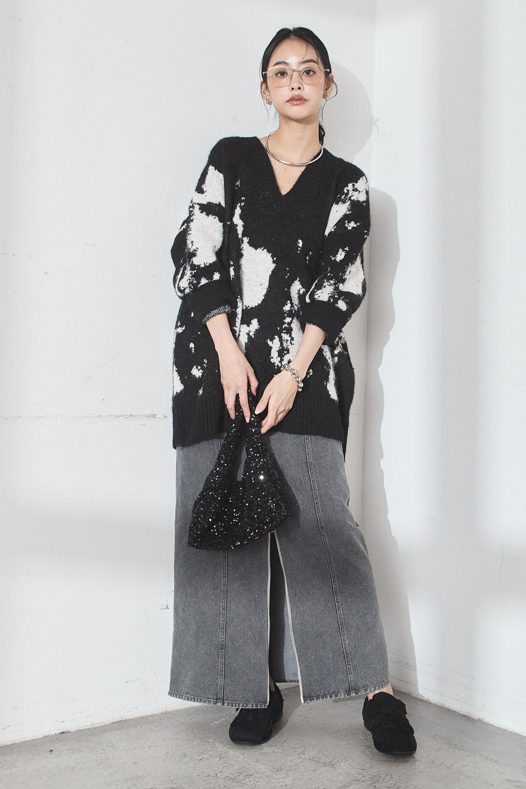 [SET]アブストラクト柄ニットプルオーバー+フロントジップデニムスカート(2set)