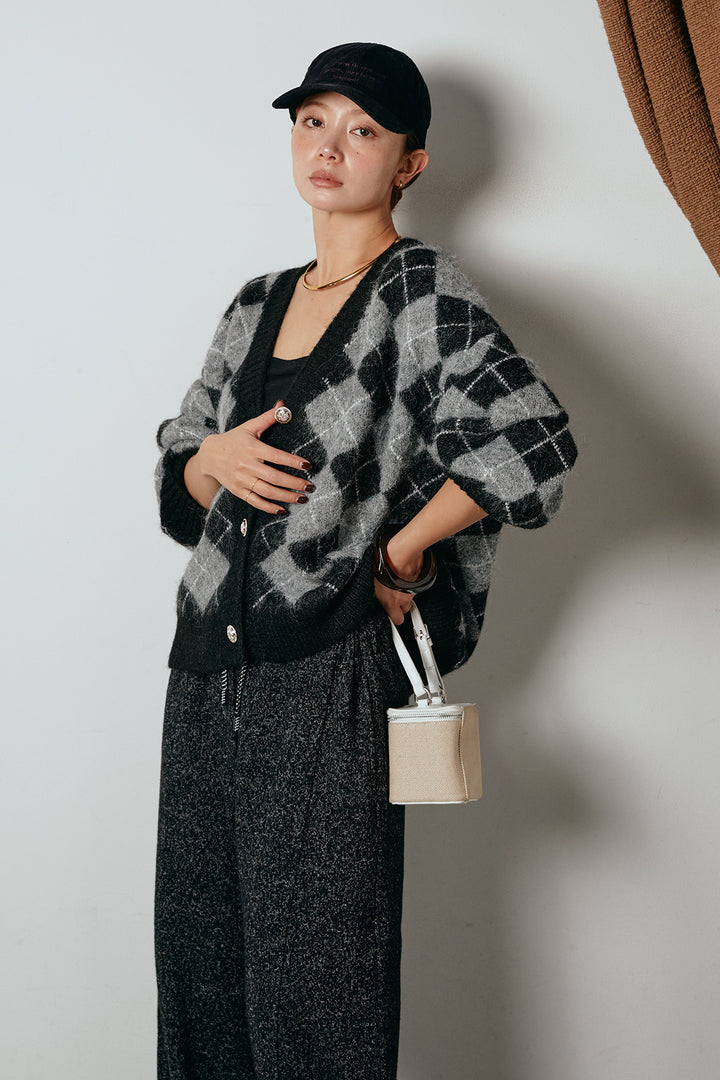 [SET]オーバーサイズ総柄Vネックニットカーディガン+杢ニットフレアパンツ(2set)