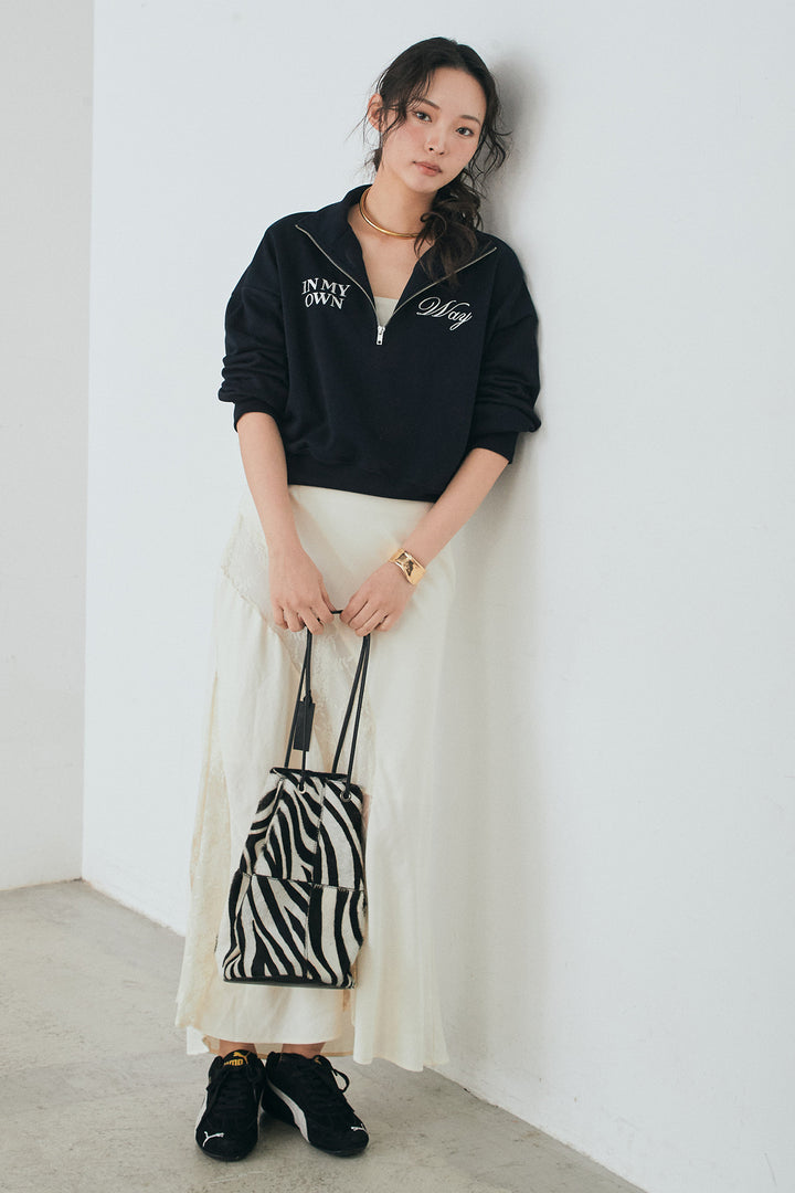 [SET]裏毛ロゴ刺繍ハーフZIPスウェット+刺繍レースデザインサテンスカート(2set)