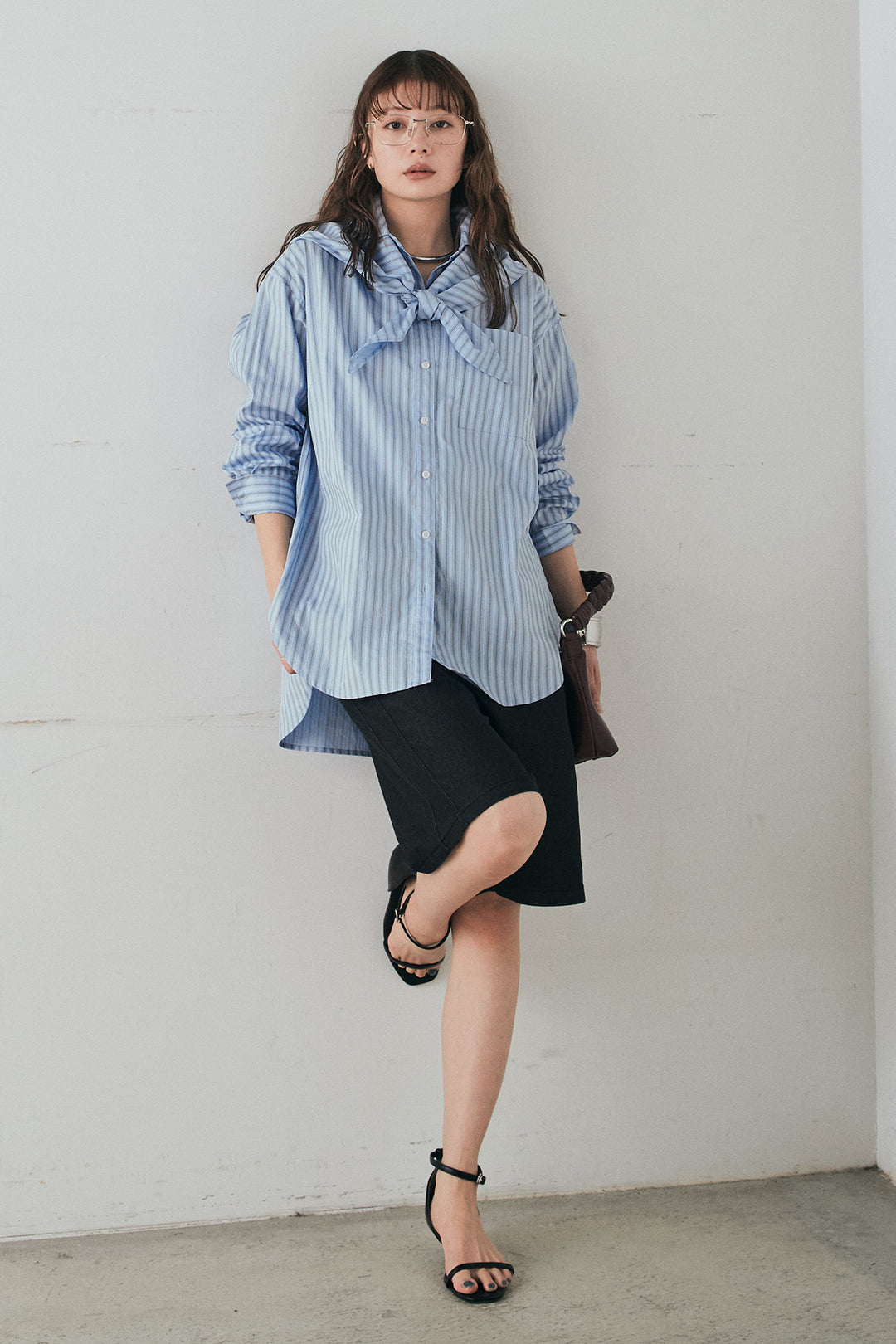 [SET]ランダムストライプスカーフ付きシャツ+デニムハーフパンツ(2set)