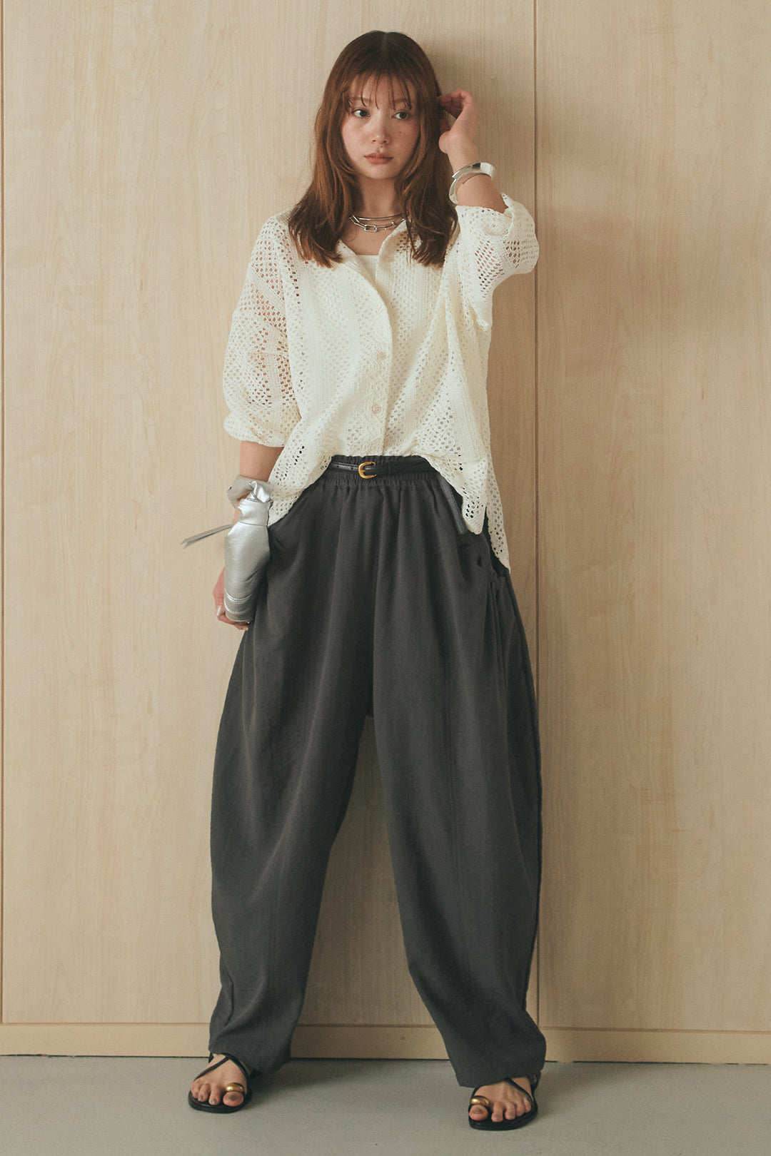 [SET]長袖襟付きレースシャツ+ポケットタックフォルムパンツ(2set)