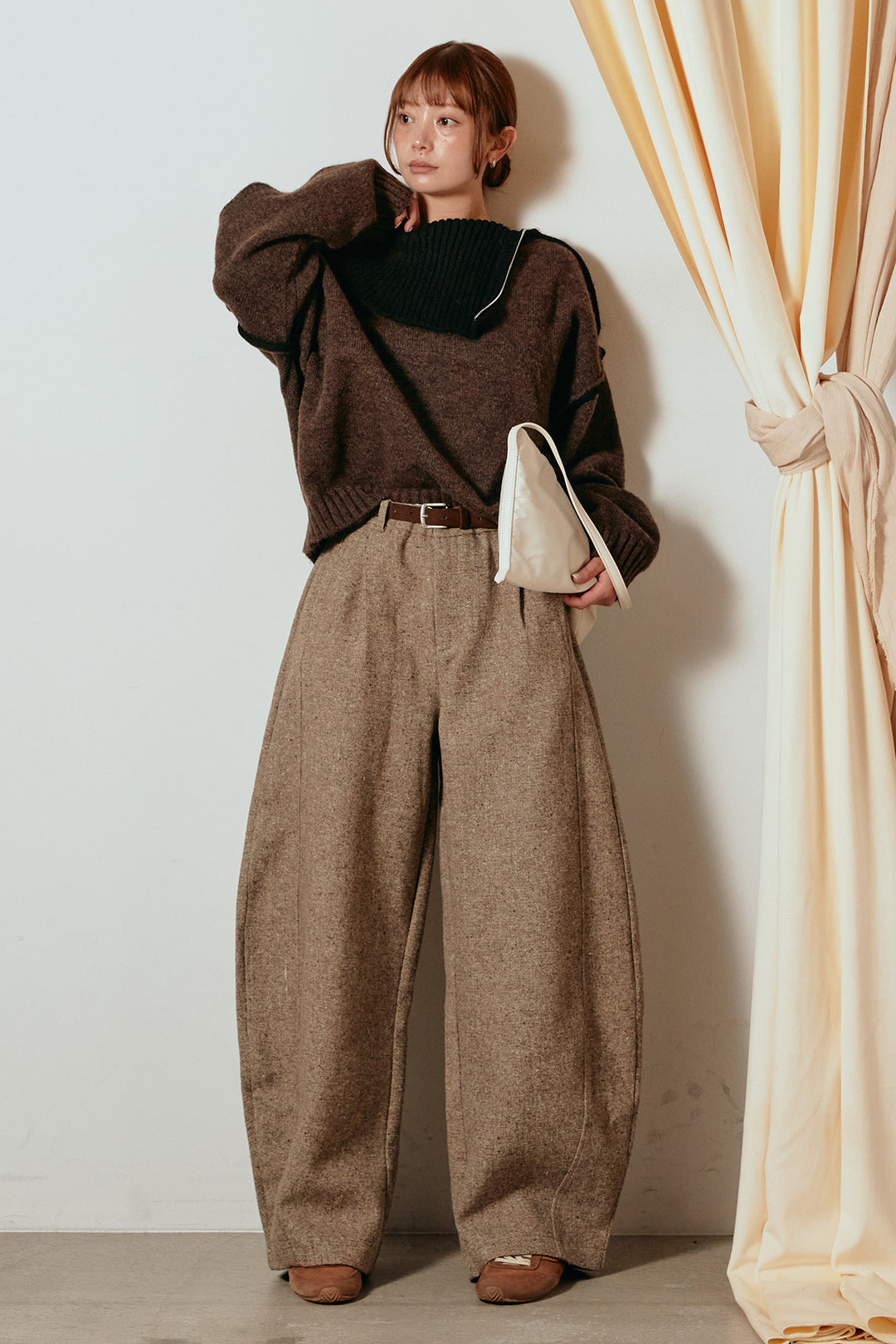 [SET]ハイネックジップデザインニットトップス+ベルト付きネップツイードカーブパンツ(2set)