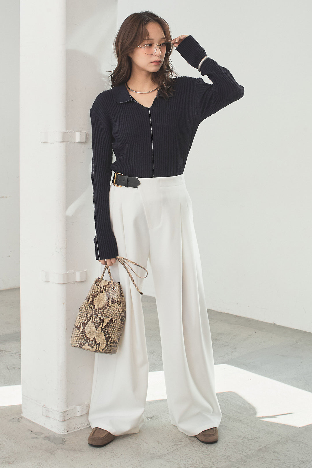 [SET]衿付きニットプルオーバー+サイドベルトタック入りスラックス(2set)