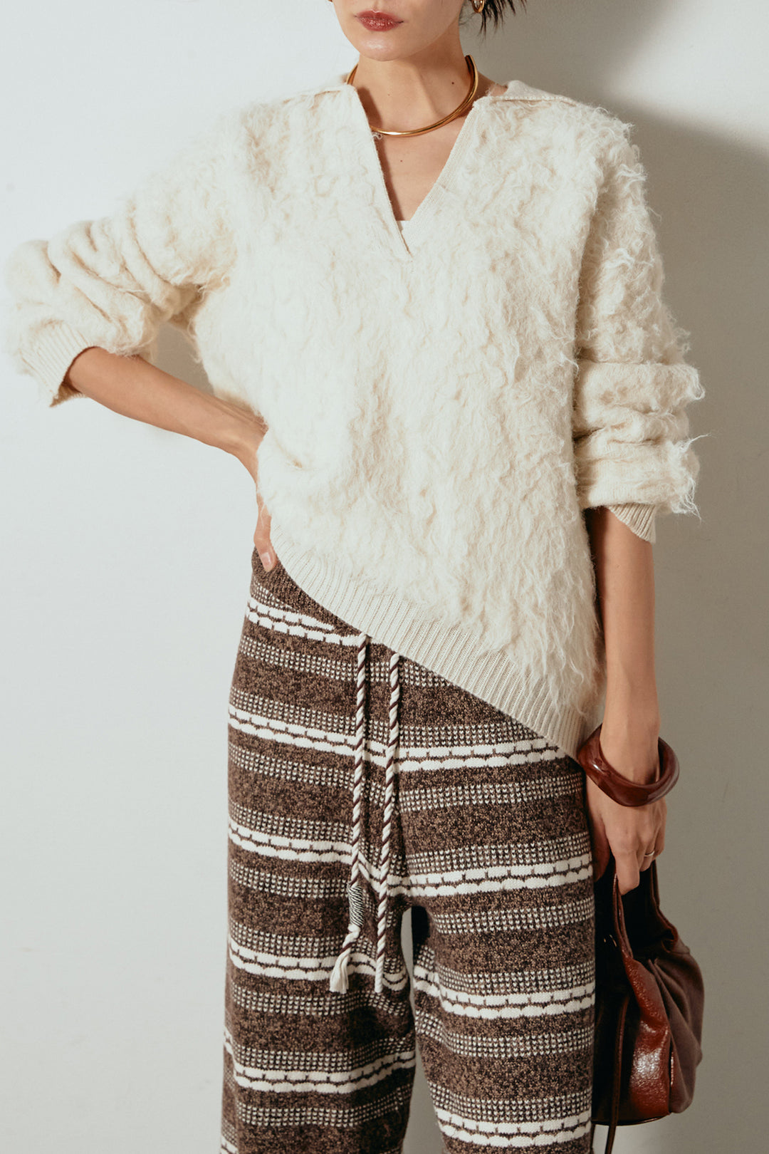 [SET]襟付きシャギーニットポロトップス+マルチライン柄リラックスニットパンツ(2set)