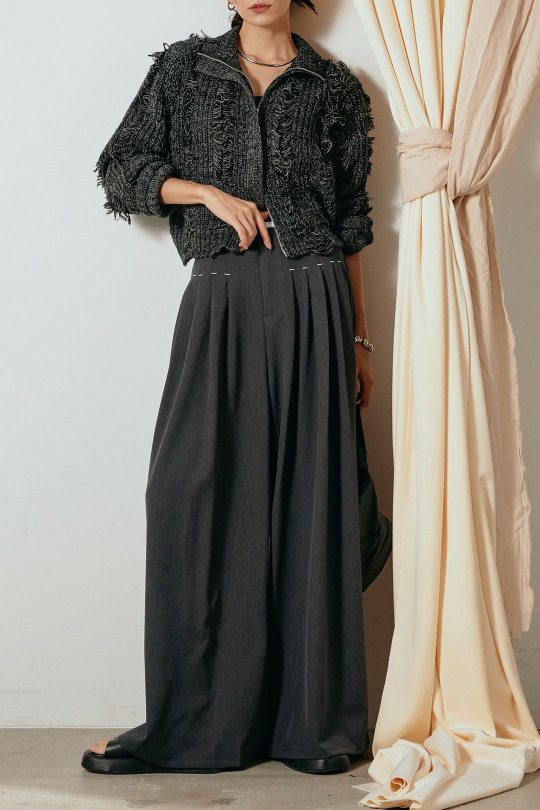 [SET]ハイネックフリンジジップニットトップス+ウエストステッチデザインワイドスラックス(2set)