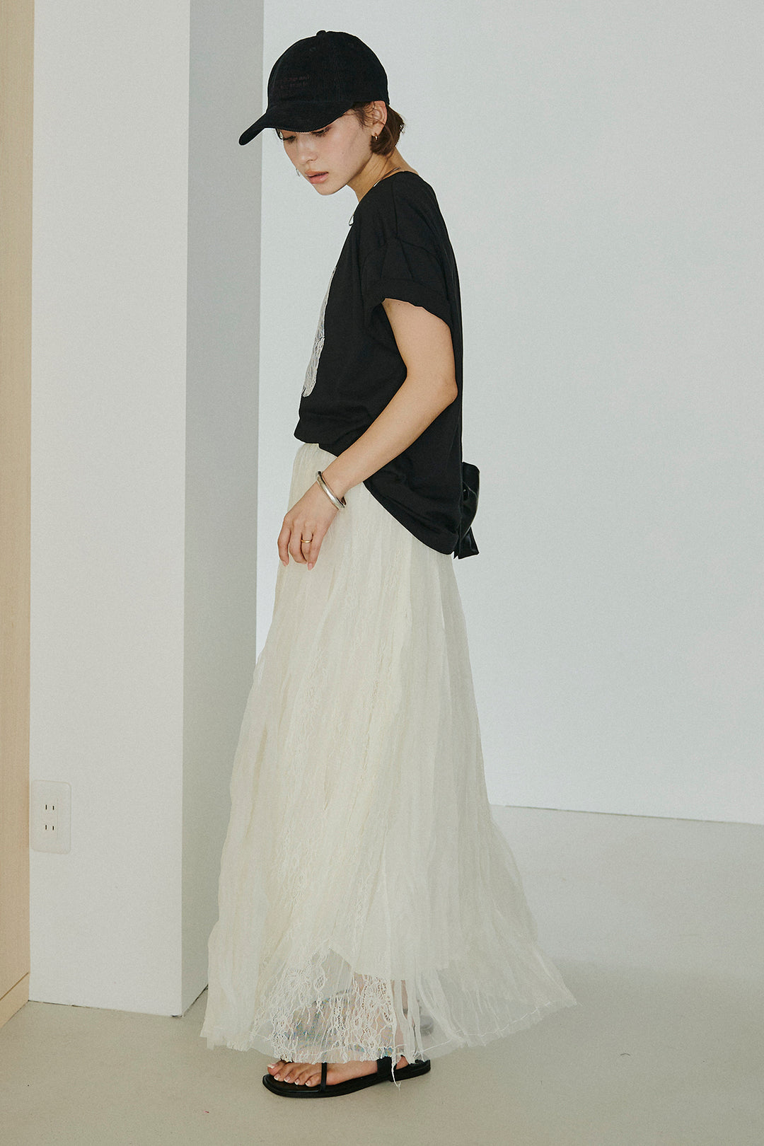 [SET]レースロゴ刺繍Tシャツ+レースコンビワッシャーギャザースカート(2set)