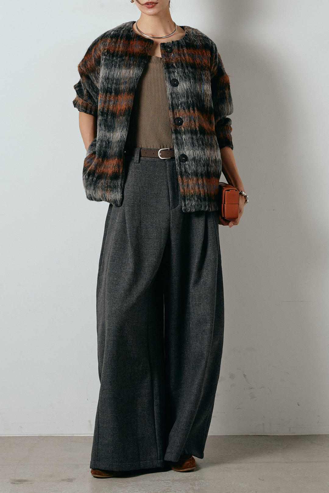 [SET]ノーカラーシャギーチェックアウター+ポーチベルト付きカーブパンツ(2set)