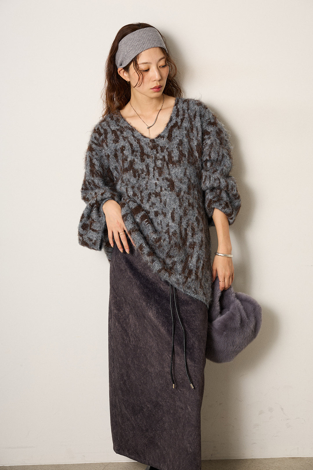 [SET]フラッフィーレオパードシャギーニット+ロープベルト付きスウェード調スカート(2set)